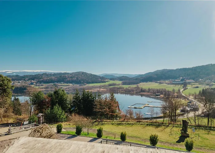 Laengseeleit'n فندق مبيت وإفطار 4*